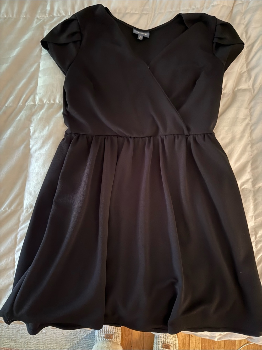 ModCloth Classic Black Short Sleeve Women's Dress